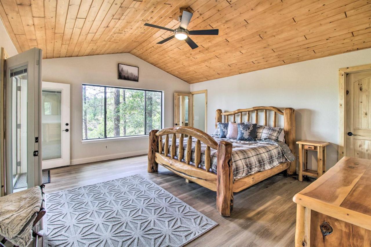 Pinetop Creekside Cabin Secret Game Room! Exterior photo